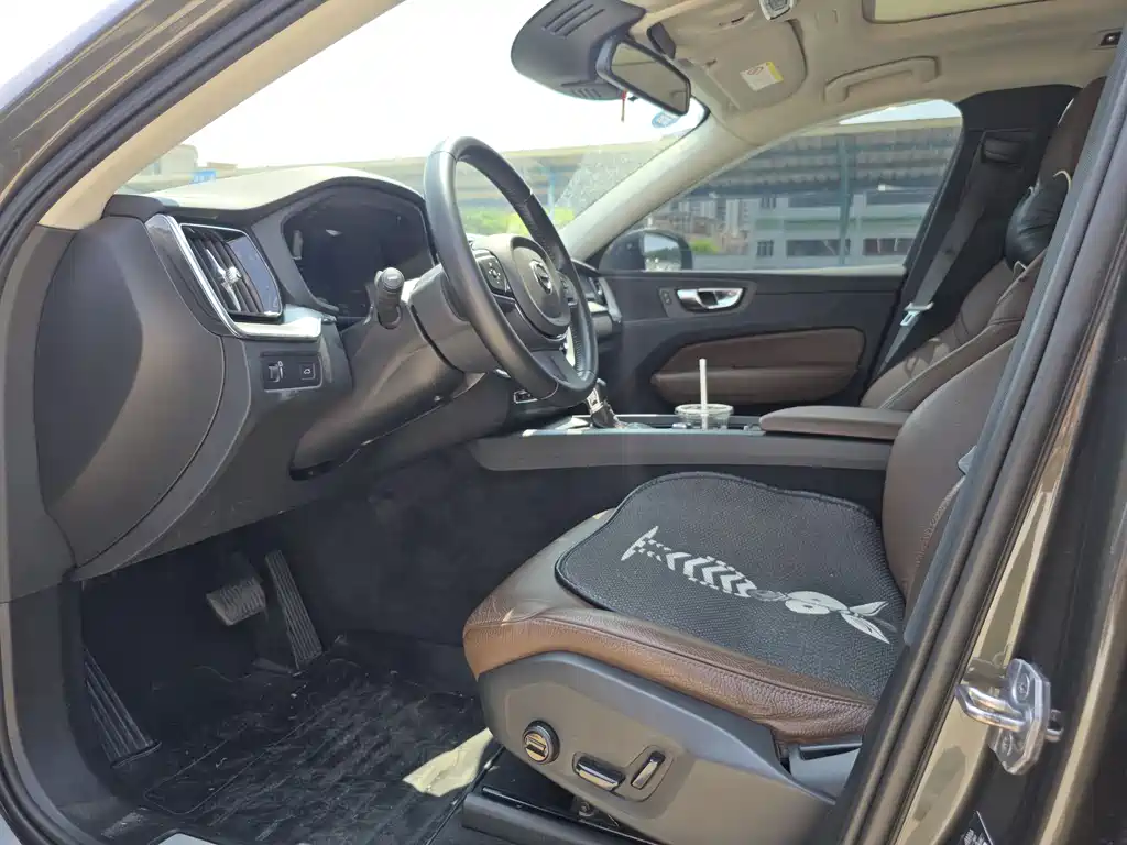 Volvo XC60 2019 T5 VI