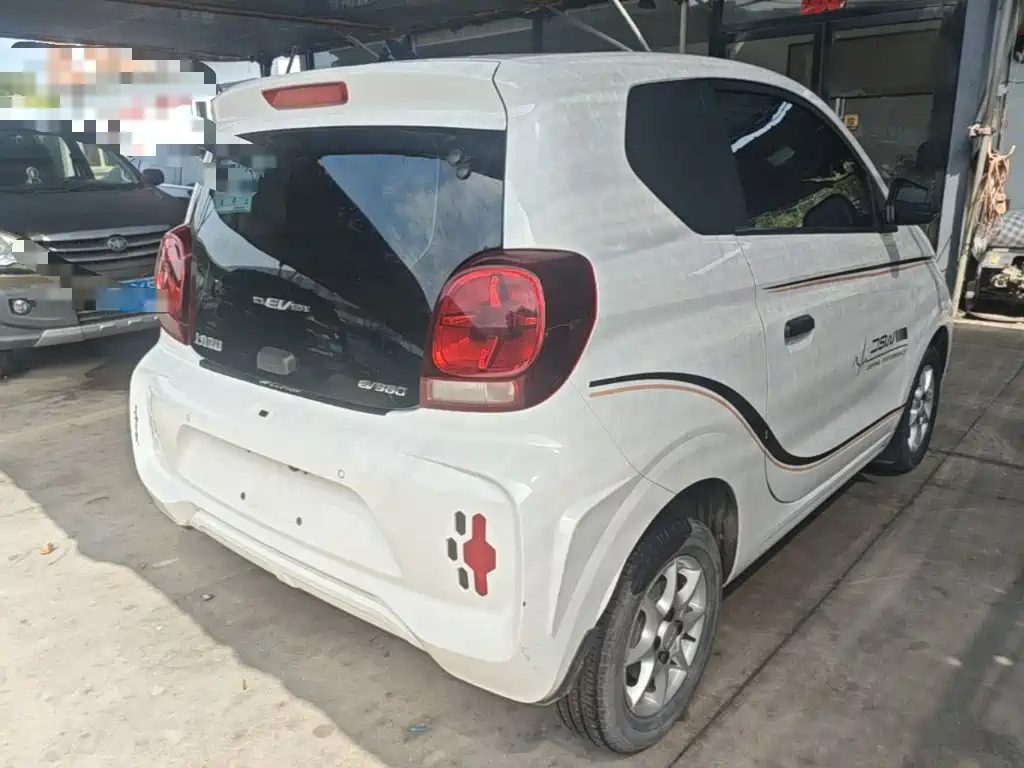 Roewe Clever — миниатюра 7
