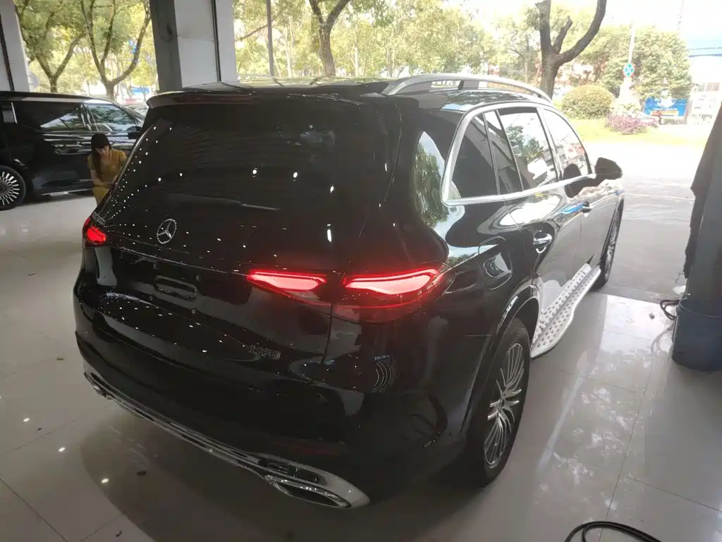 Mercedes-Benz GLC — миниатюра 10