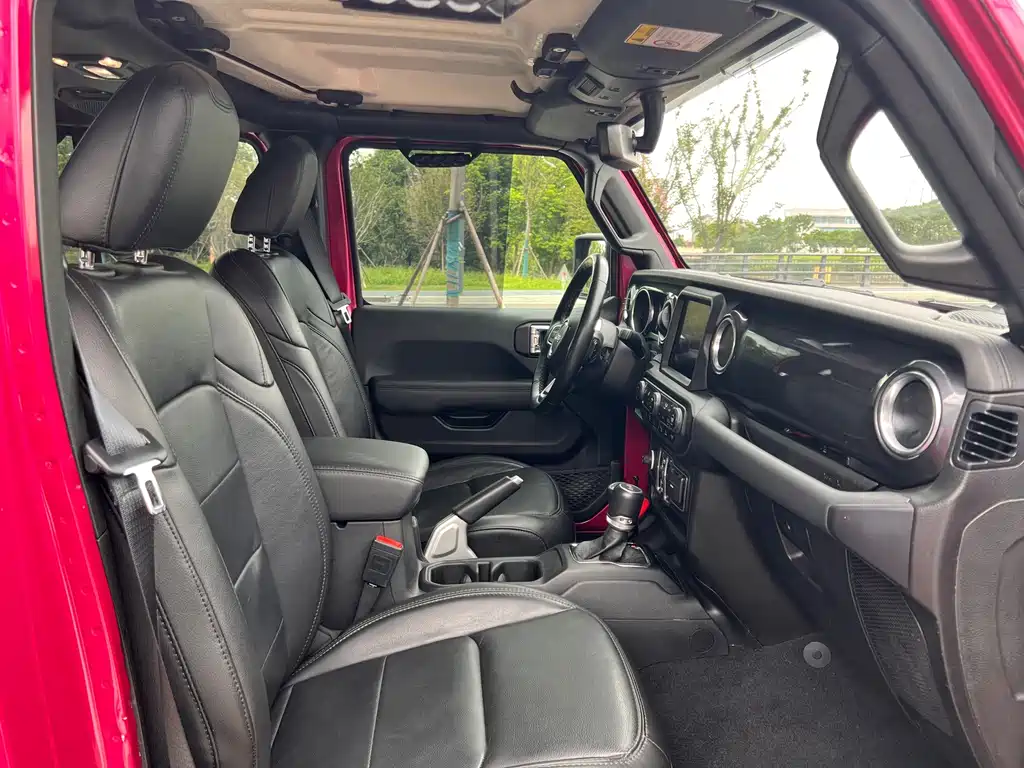 Jeep Wrangler — миниатюра 6