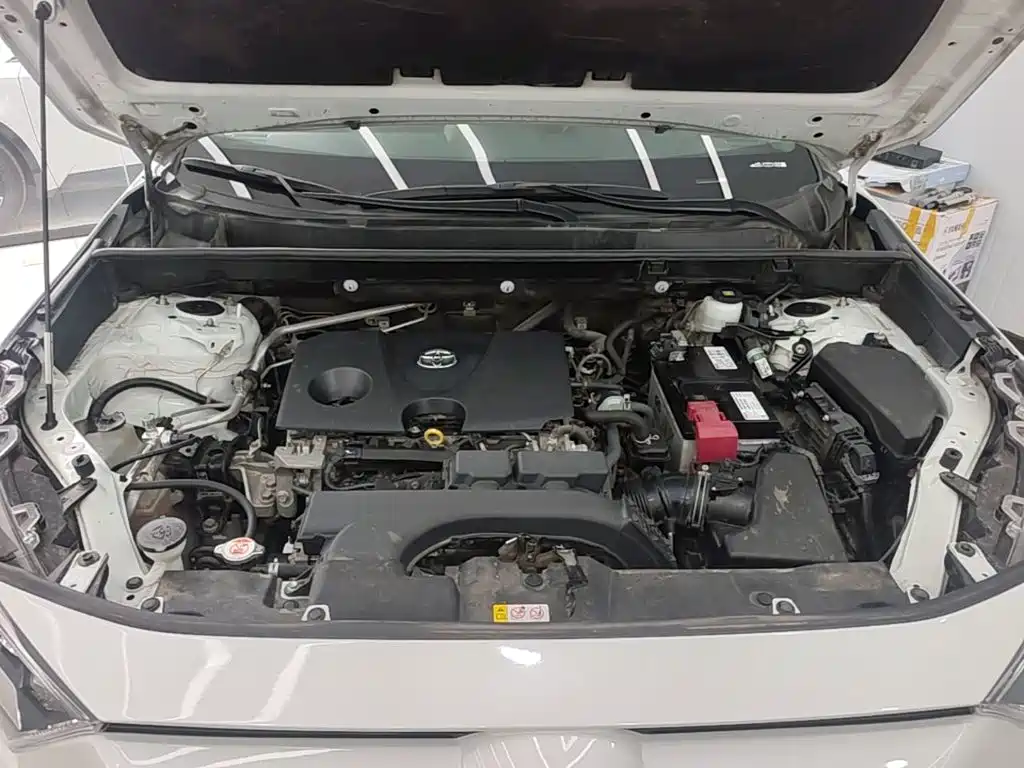 Toyota RAV4 — миниатюра 20