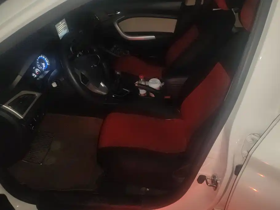 Changan V7 — миниатюра 9