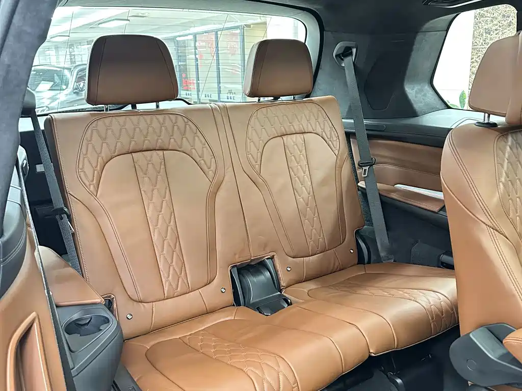 BMW X7 — миниатюра 16