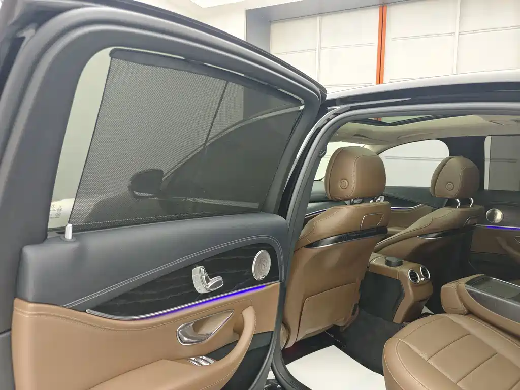 Mercedes-Benz E-Class — миниатюра 19