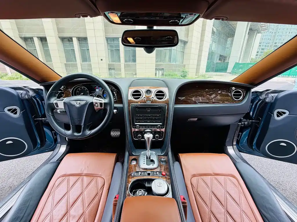 Bentley Continental — миниатюра 5