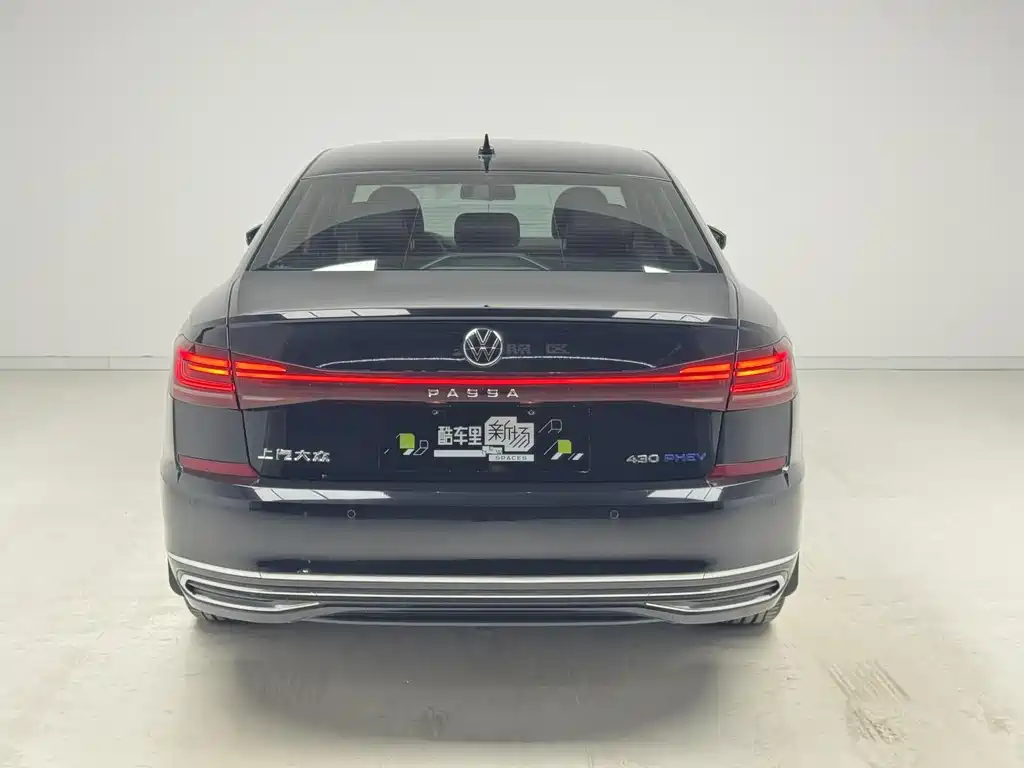 Volkswagen Passat PHEV — миниатюра 5