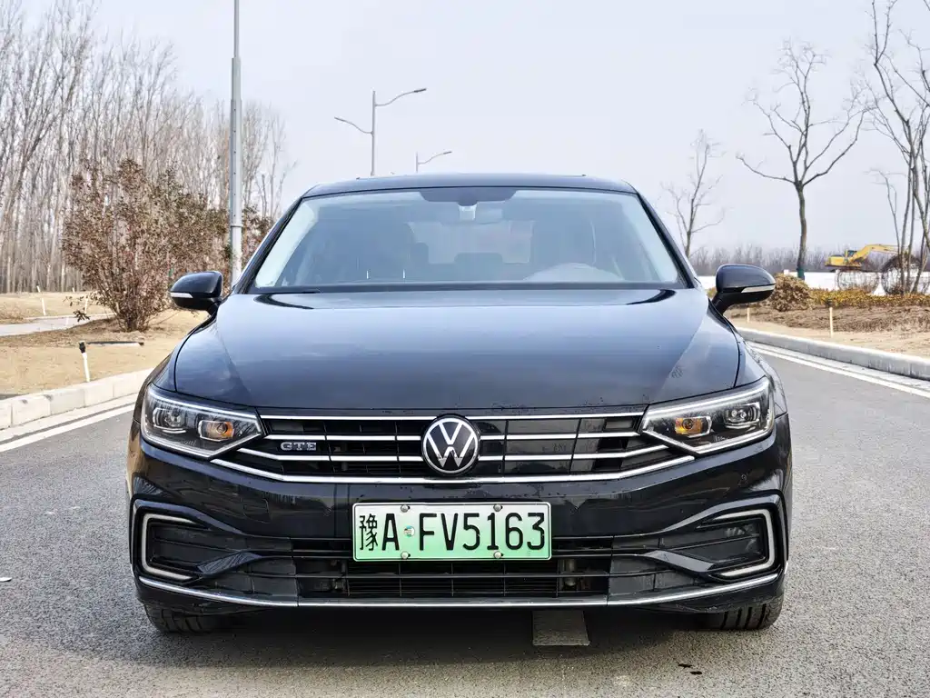 VOLKSWAGEN MAGOTAN GTE PLUG IN HYBRID