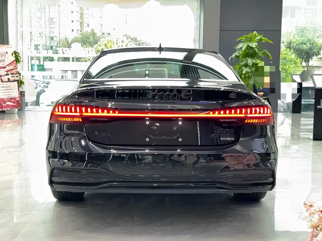 Audi A7L — миниатюра 9