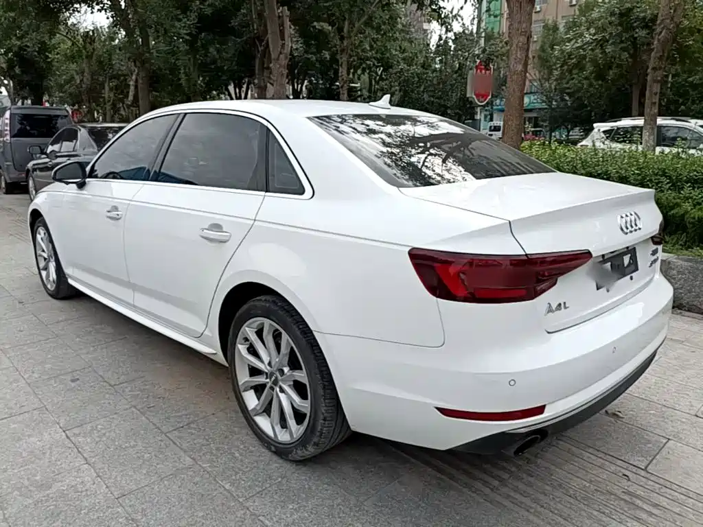 Audi A4L — миниатюра 5
