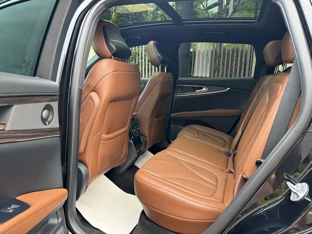 Lincoln Nautilus 2021 2.0T