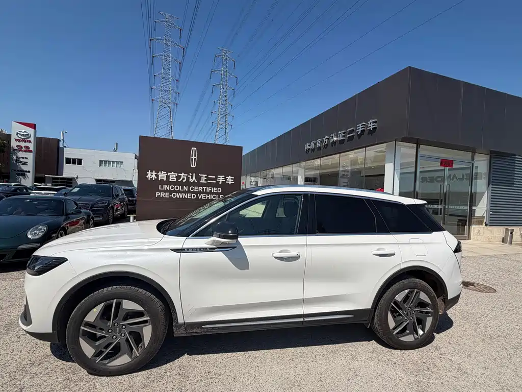 Lincoln Corsair 2026 2.0T