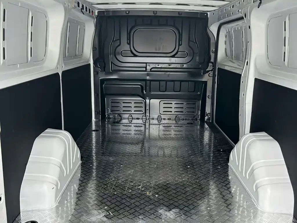 Kuayue 跨越星光 EV — миниатюра 5