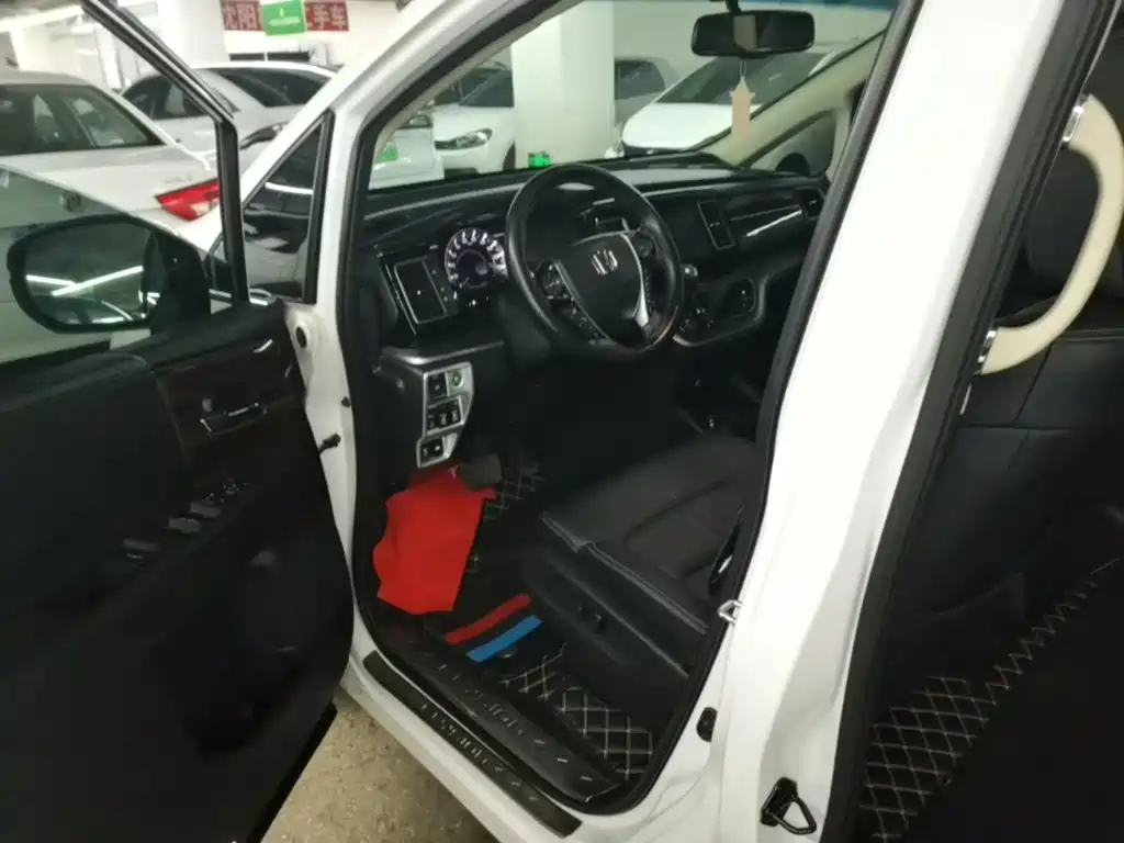 Honda Elysion — миниатюра 15