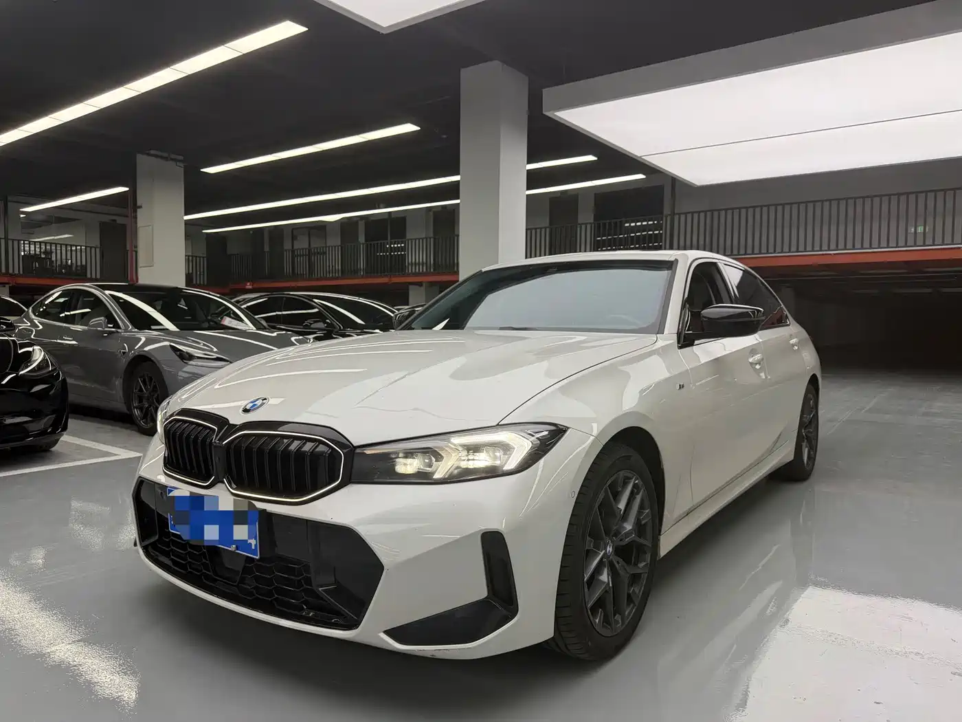 宝马3系 2025款 330Li M运动曜夜套装 2025