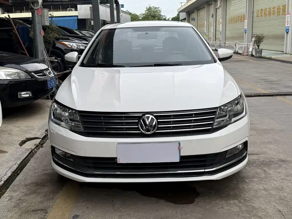 Volkswagen Lavida — миниатюра 4