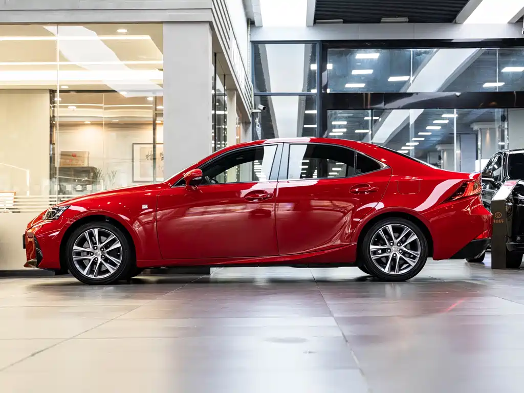Lexus IS 2017 300 F SPORT