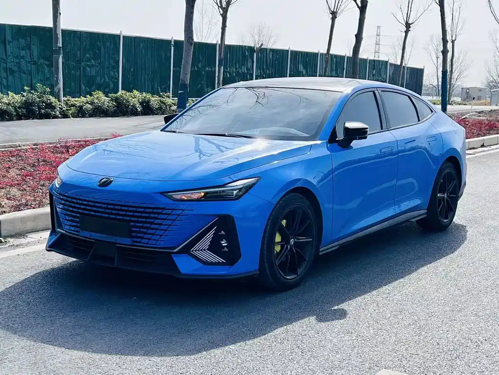 Changan UNI-V 2022