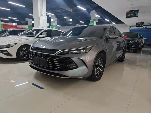 2025 BYD Qin