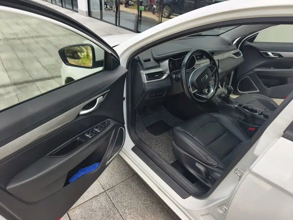 Geely Emgrand — миниатюра 14