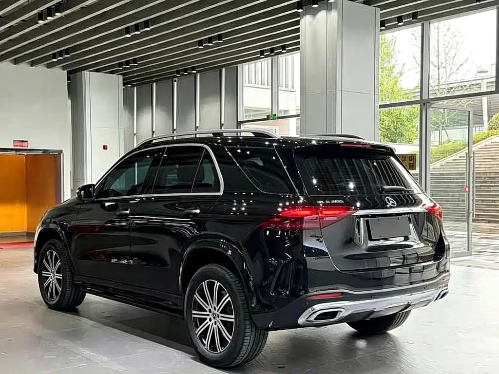 Mercedes-Benz GLE (Import) — миниатюра 14