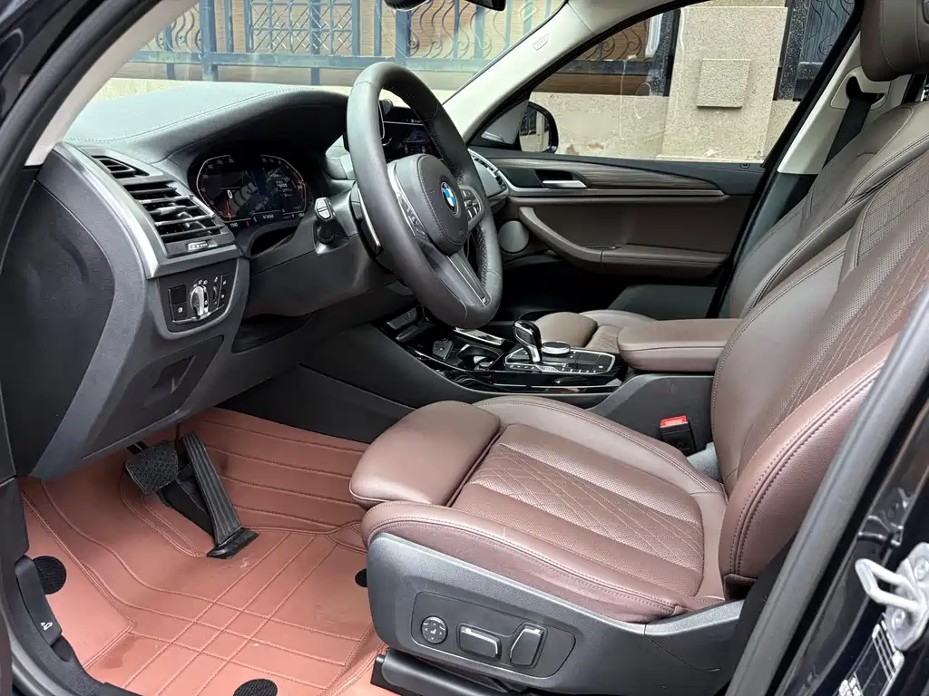 BMW X3 — миниатюра 11