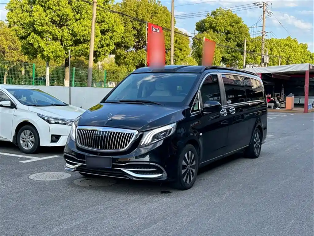 Mercedes-Benz Vito 2021 2.0T 7 мест