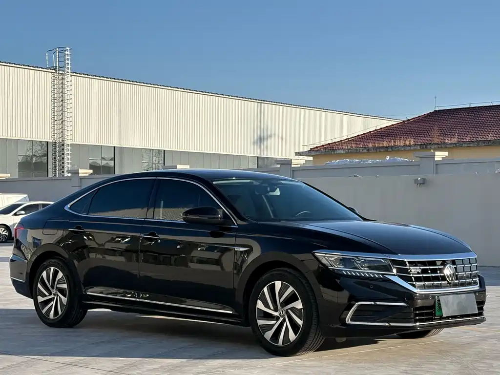VOLKSWAGEN PASSAT NEW ENERGY