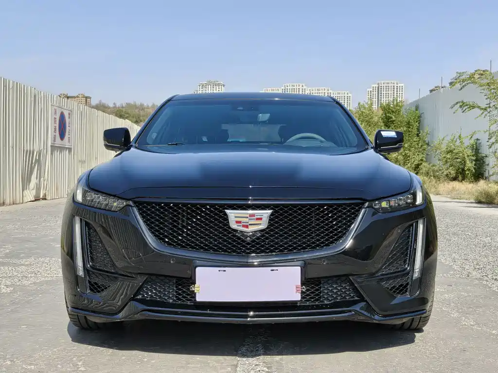Cadillac CT5 — миниатюра 2
