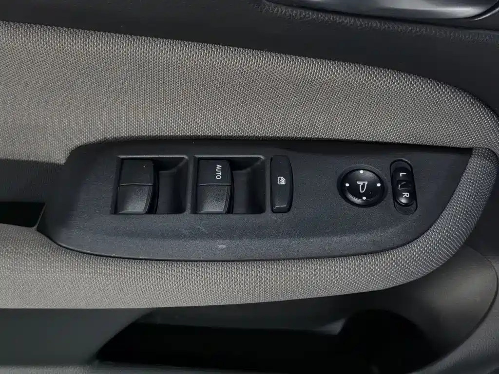 Honda Life — миниатюра 9