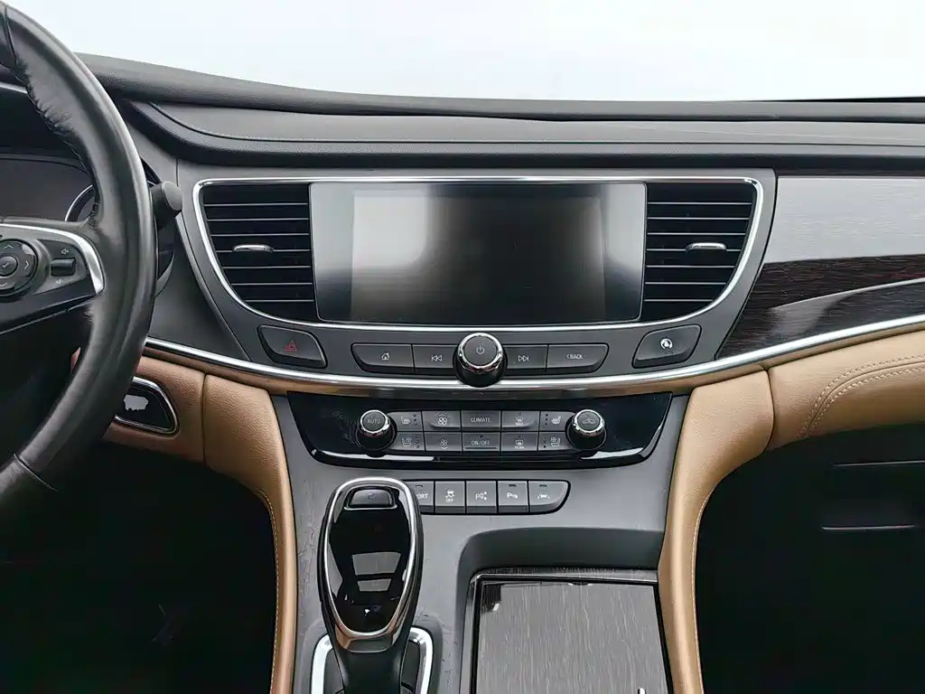 Buick LaCrosse — миниатюра 12