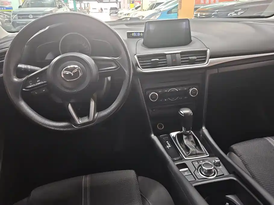 Mazda 3 Axela — миниатюра 12