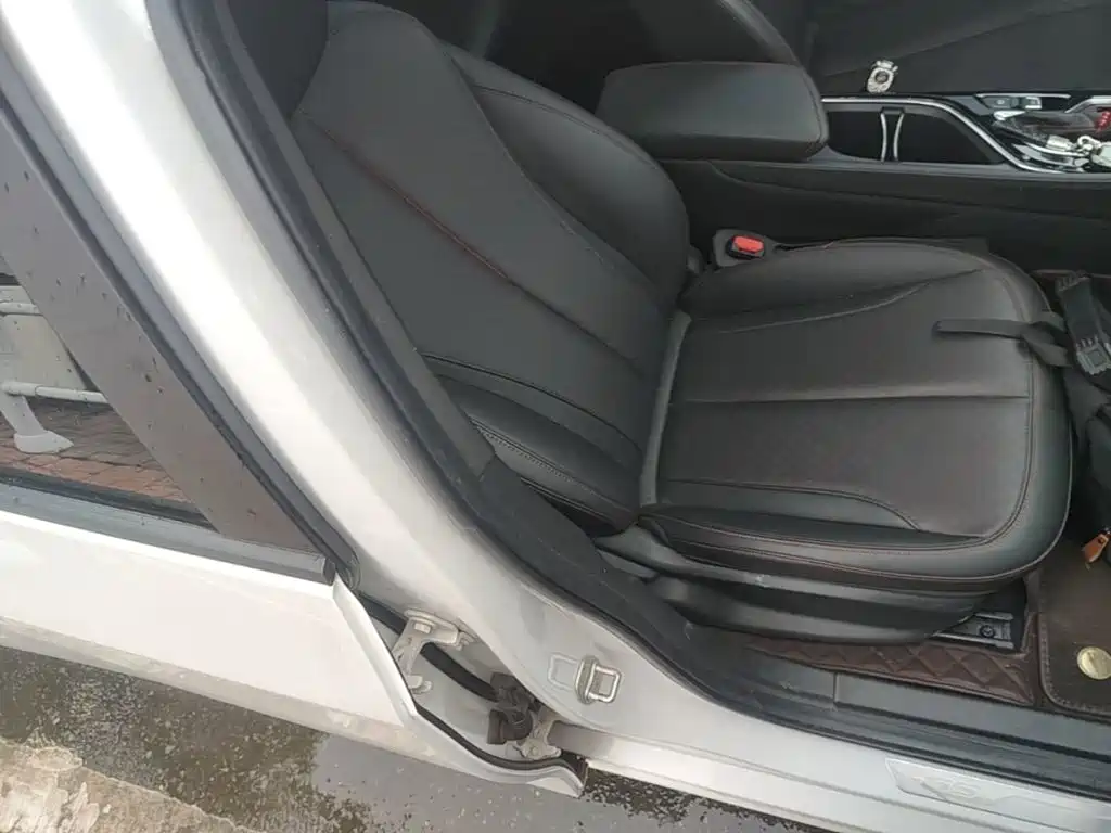 Buick Verano — миниатюра 25