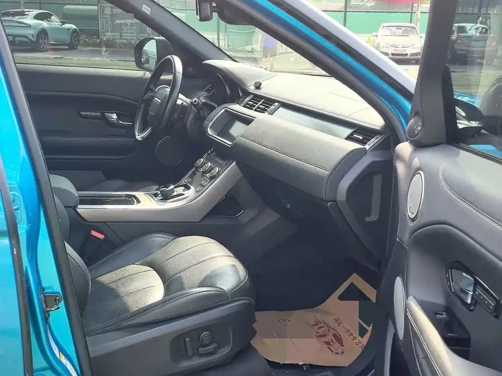 Land Rover Evoque — миниатюра 9