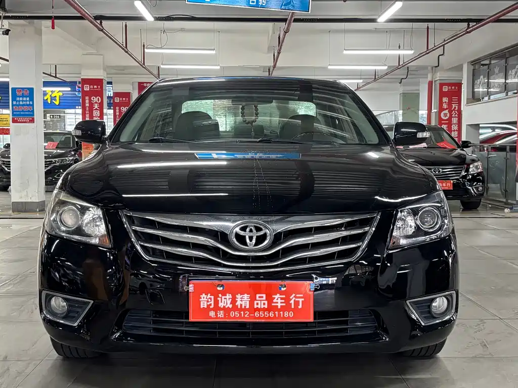 Toyota Camry — миниатюра 2