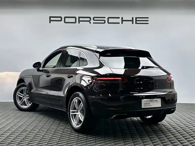 Porsche Macan — миниатюра 6