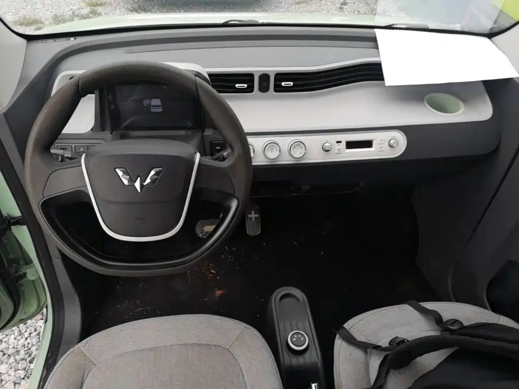 Wuling MINIEV — миниатюра 10