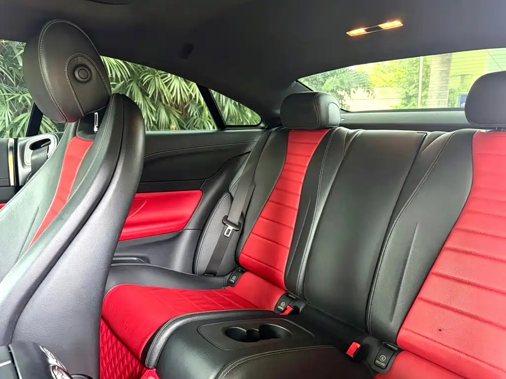 Mercedes-Benz E-Class (Import) — миниатюра 5