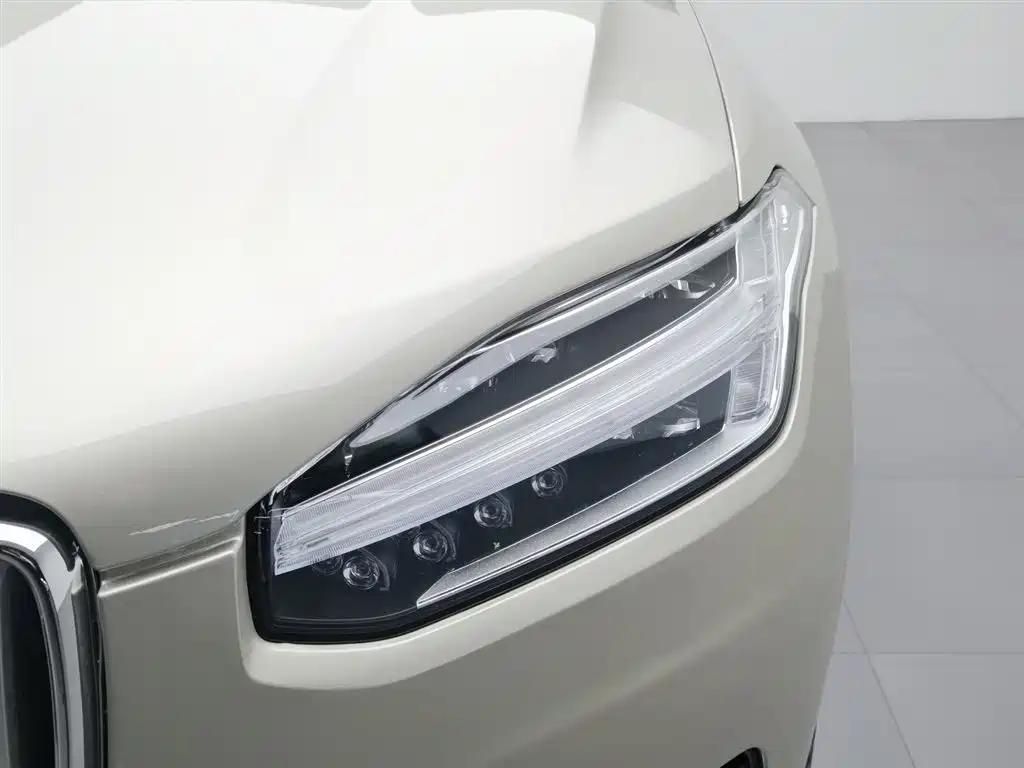 Volvo XC90 2019 T6 7 мест V