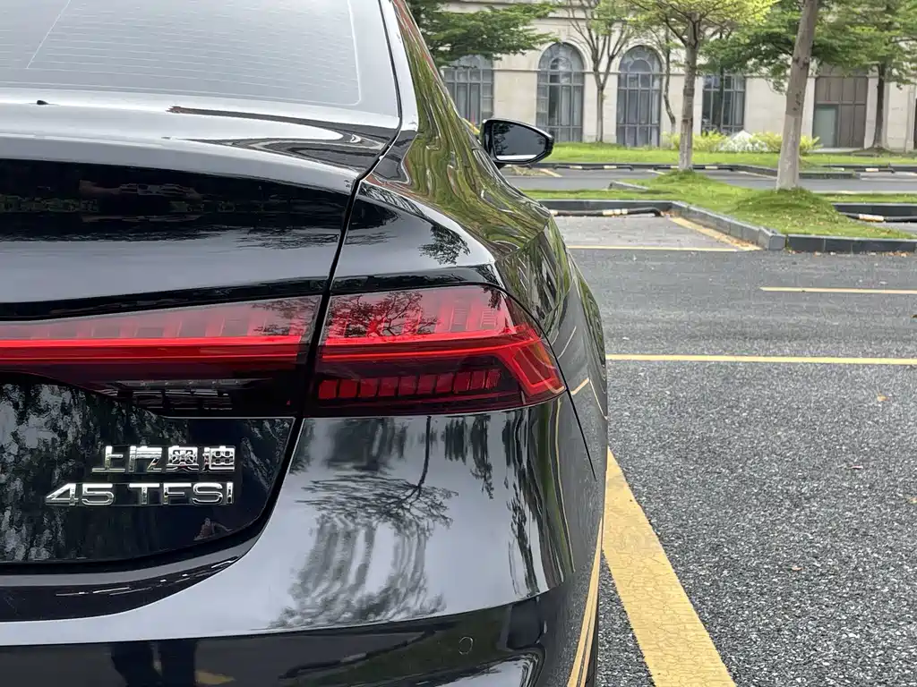 Audi A7L — миниатюра 22