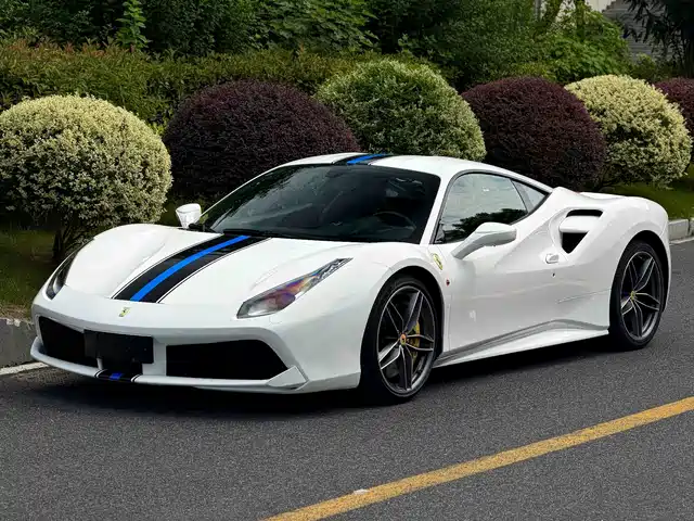 Ferrari 488