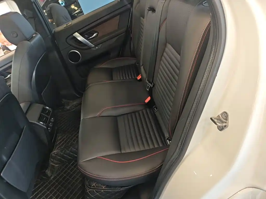 Land Rover Discovery Sport — миниатюра 17