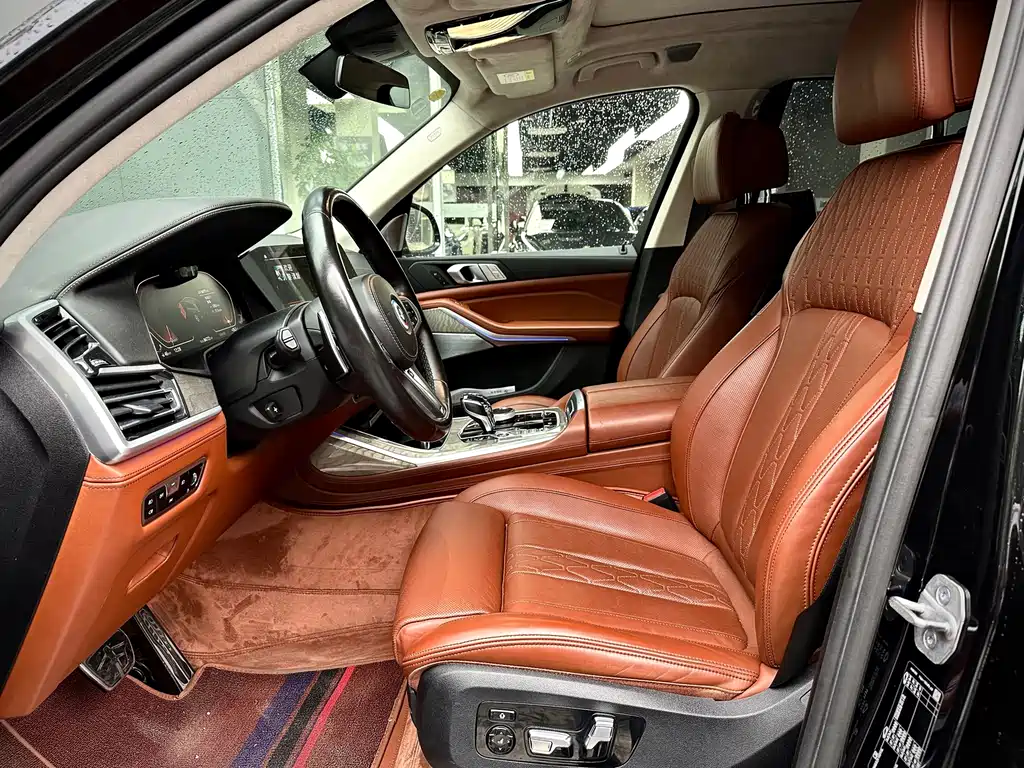 BMW X7 — миниатюра 10