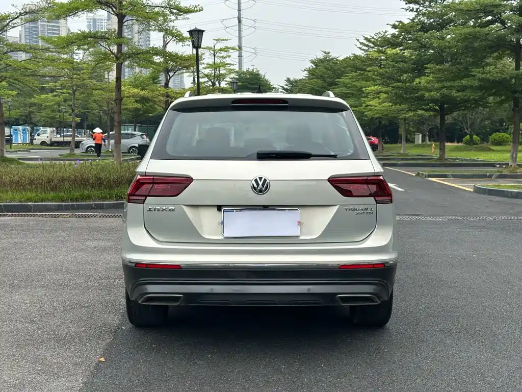 Volkswagen Tiguan L — миниатюра 15