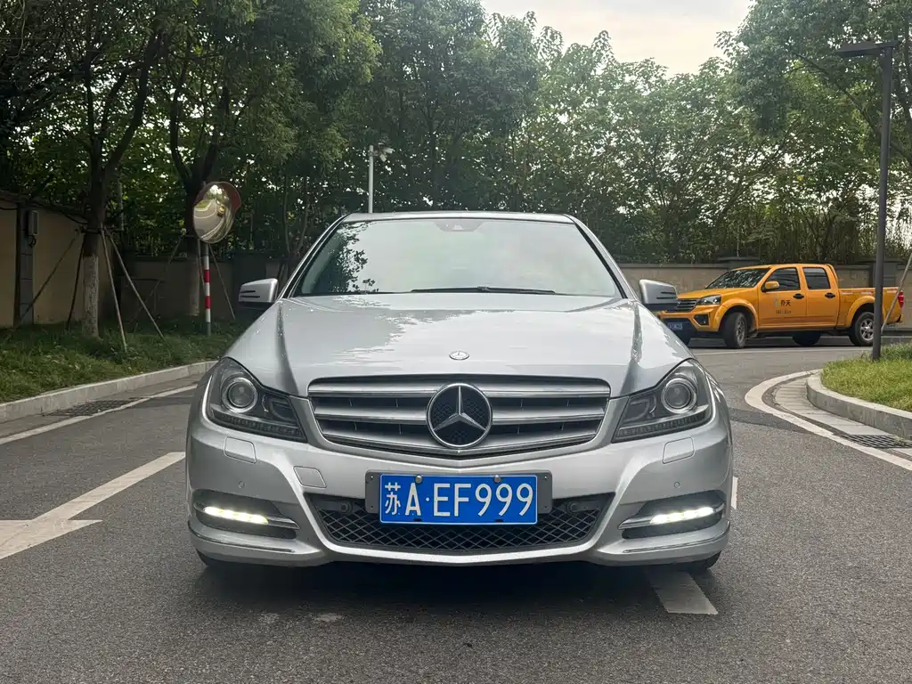 Mercedes-Benz C-Class — миниатюра 2