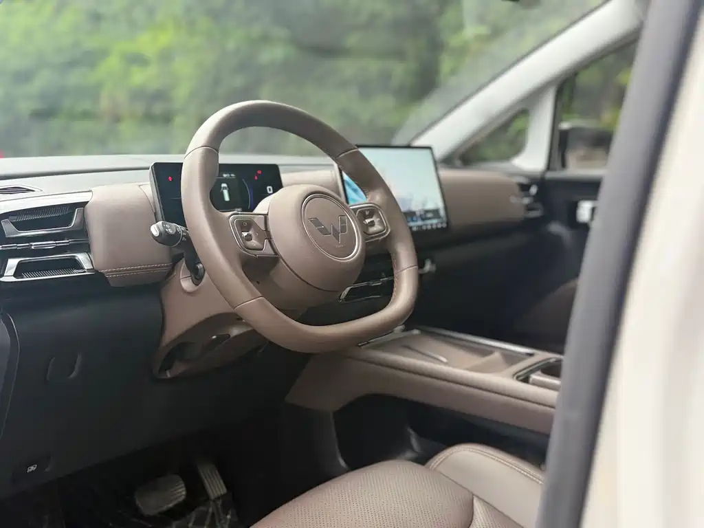 Wuling Xingguang 730 New Energy — миниатюра 10