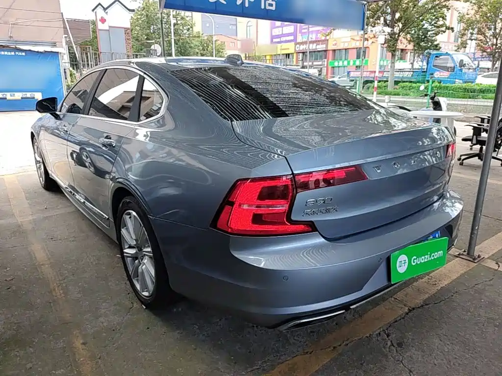 Volvo S90 — миниатюра 5
