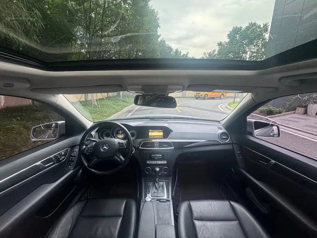 Mercedes-Benz C-Class — миниатюра 18