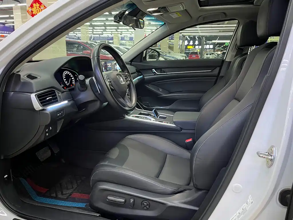 Honda Accord — миниатюра 8