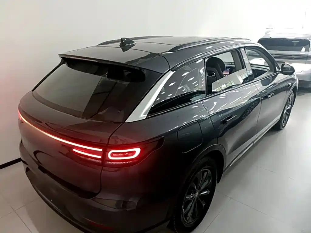 Leapmotor Leapmotor C11 — миниатюра 7