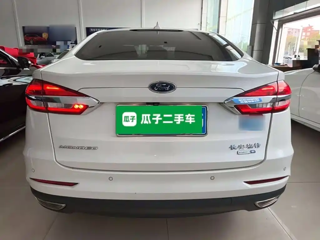 Ford Mondeo — миниатюра 6